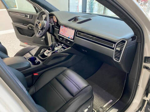2020 Porsche Cayenne S