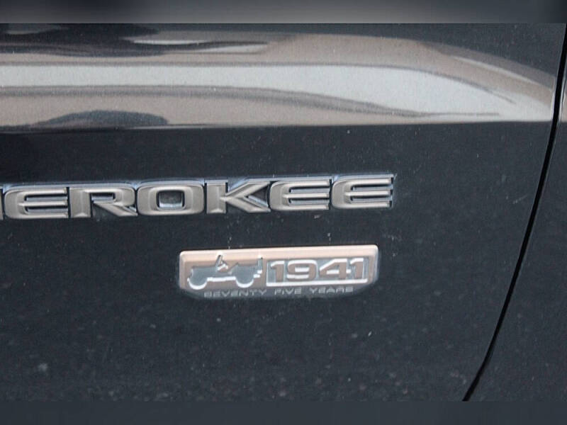 2016 Jeep Grand Cherokee Limited 75th Anniversary