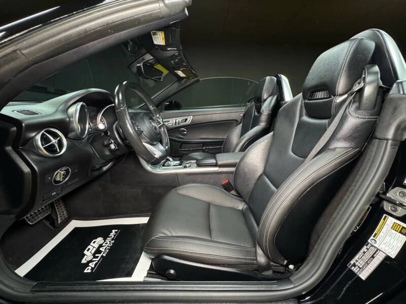 2017 Mercedes-Benz SLC SLC 300