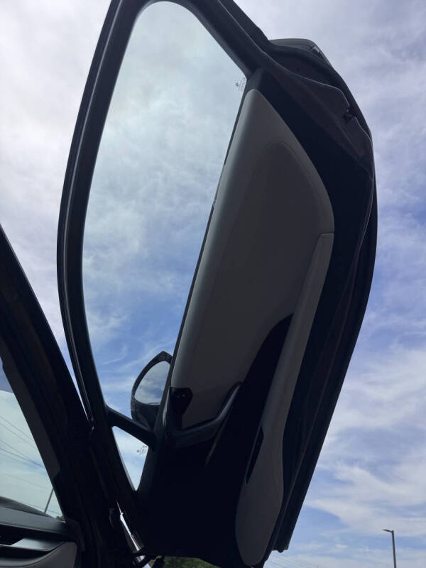2016 BMW i8