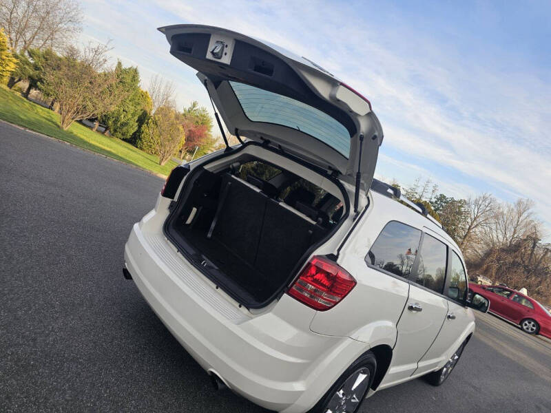 2009 Dodge Journey R/T - Photo 35