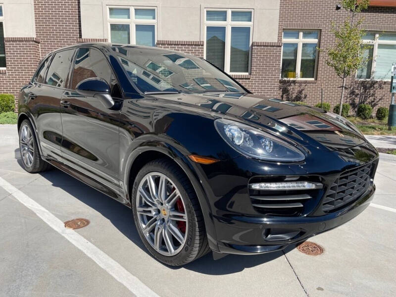 2014 Porsche Cayenne GTS