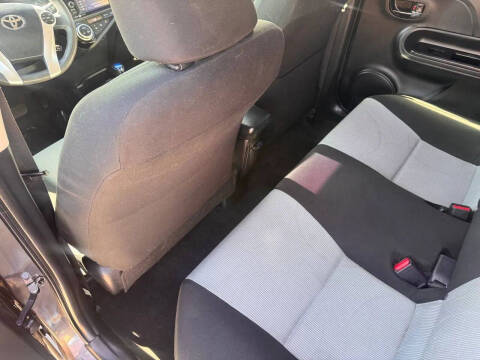 2015 Toyota Prius c