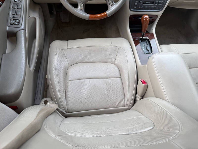 2005 Cadillac DeVille DTS