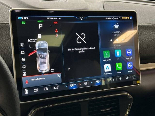 2025 VinFast VF8 Plus