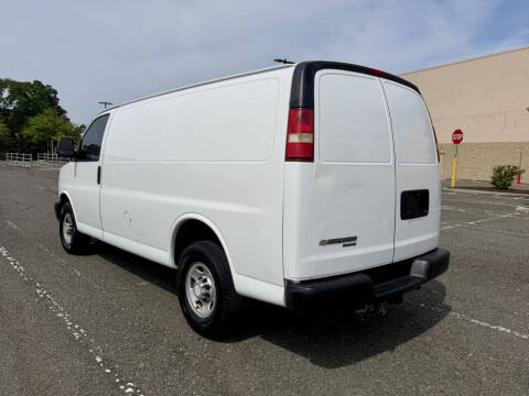 2016 Chevrolet Express 2500