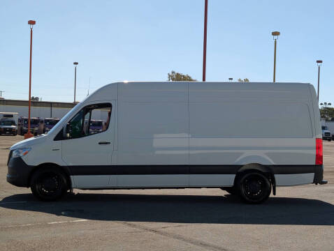 2024 Mercedes-Benz eSprinter 2500