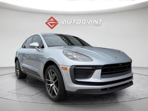 2022 Porsche Macan