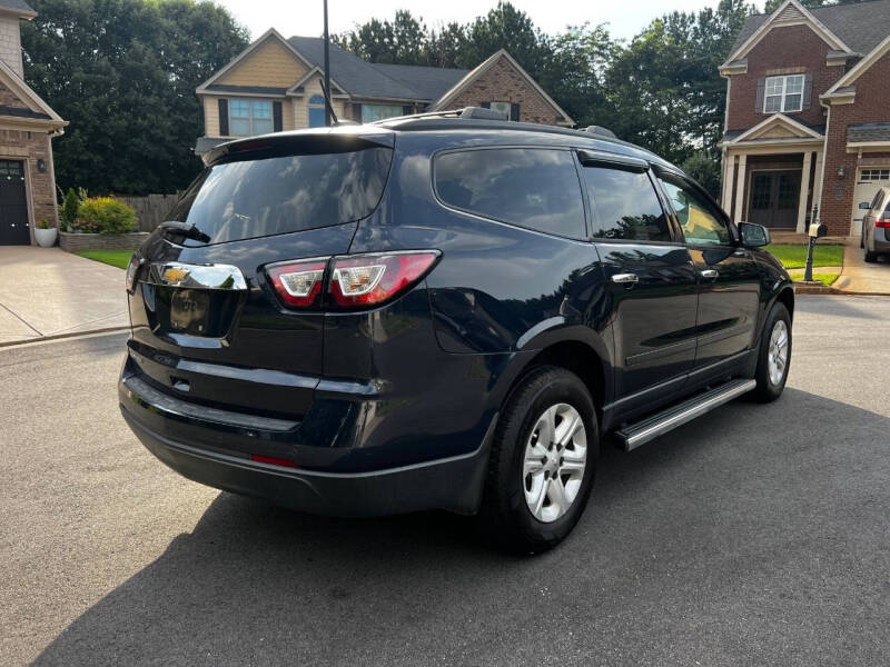 2017 Chevrolet Traverse LS