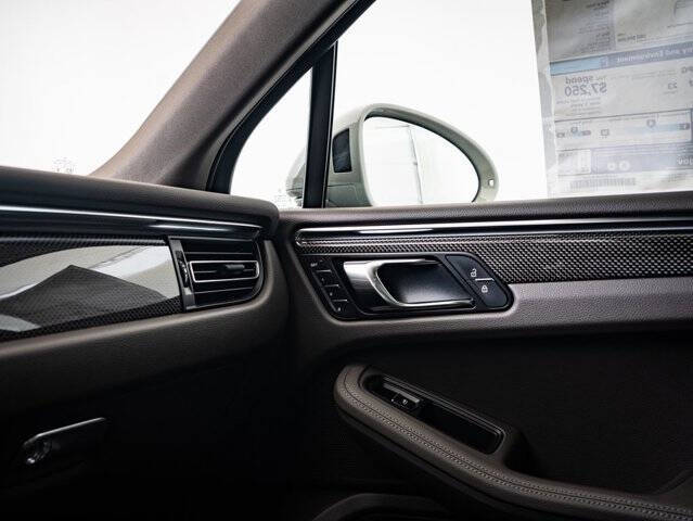 2025 Porsche Macan S