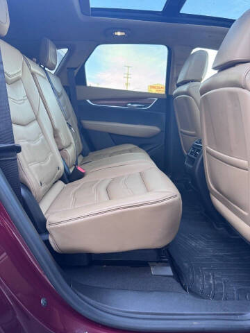 2017 Cadillac XT5 Platinum