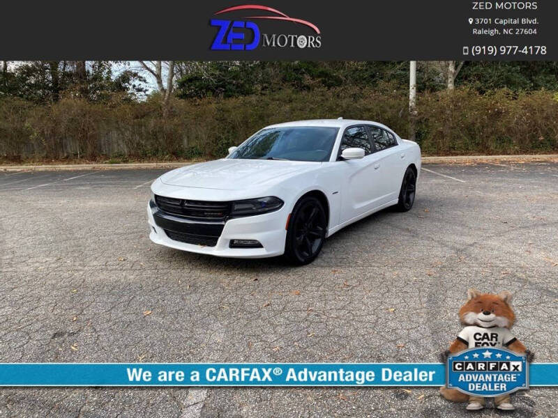 2016 Dodge Charger R/T's photo