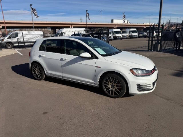 2016 Volkswagen Golf GTI SE