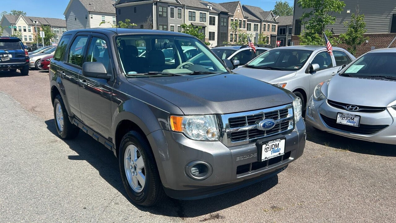 2012 Ford Escape XLS 4dr SUV 