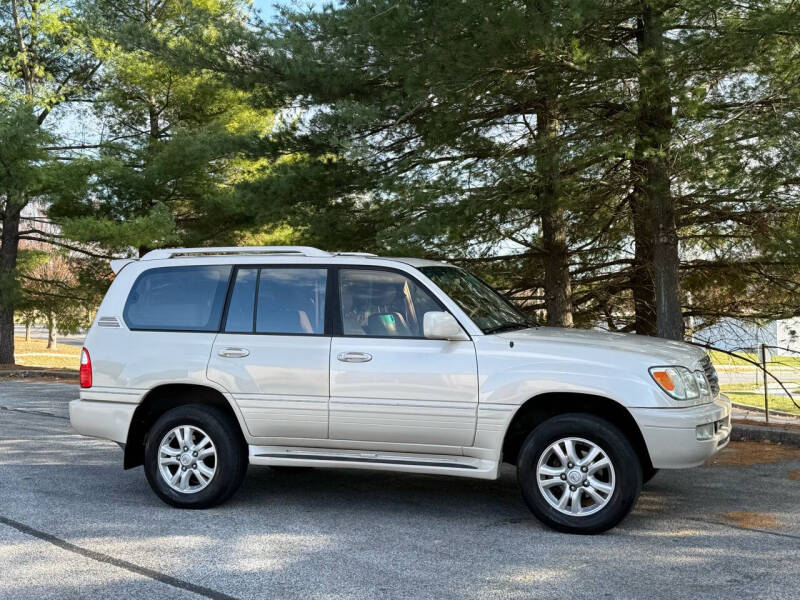 2003 Lexus LX 470 photo 22