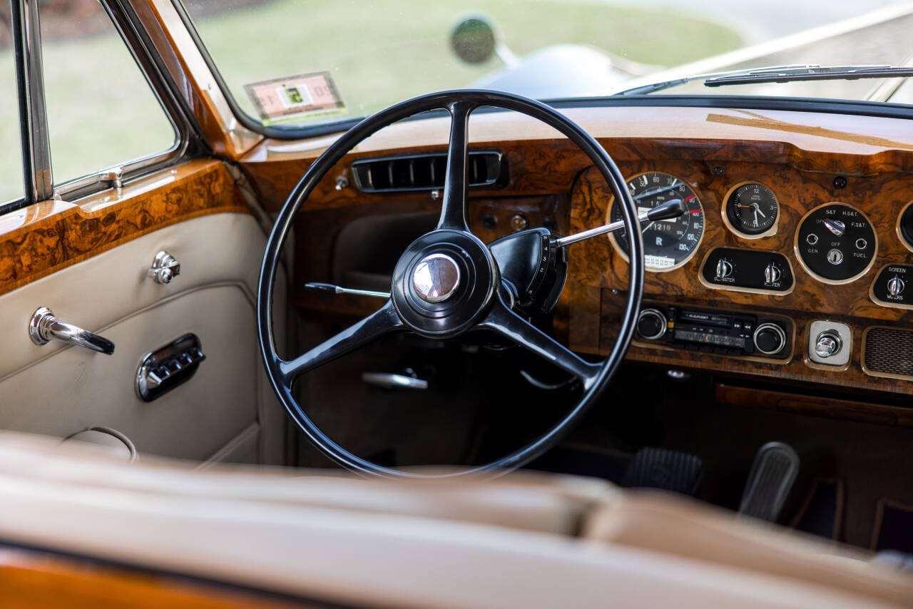 1967 Rolls-Royce Phantom 15