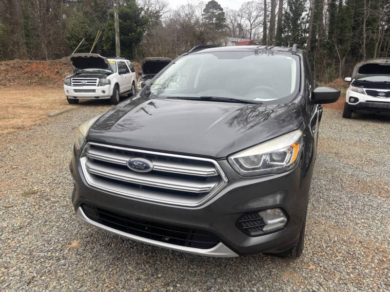 2017 Ford Escape SE's photo