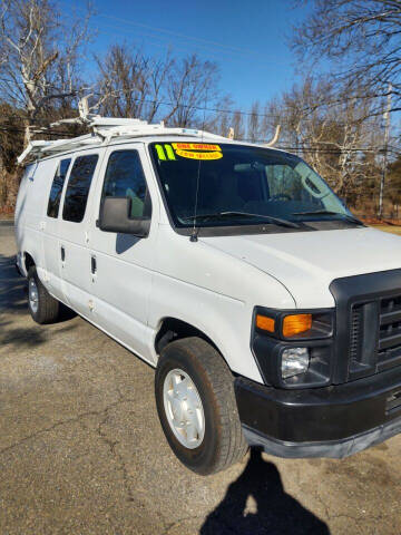 2011 Ford E-Series for sale at NICOLES AUTO SALES LLC in Cream Ridge NJ