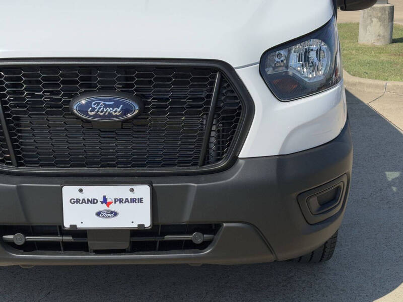 2025 Ford Transit 250