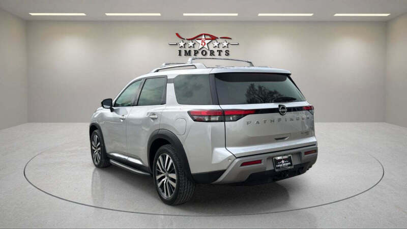 2022 Nissan Pathfinder Platinum