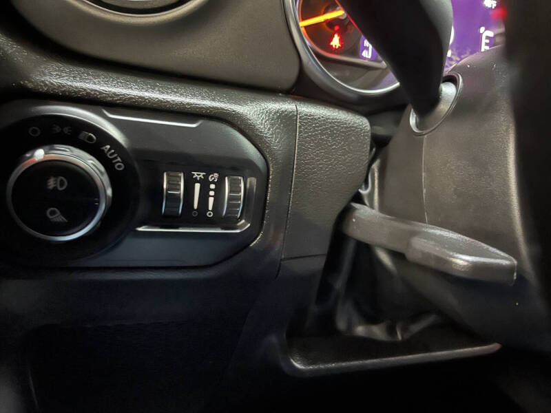 2022 Jeep Gladiator Sport S