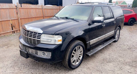 2008 Lincoln Navigator L for sale at Maxima Auto Sales in Malden MA