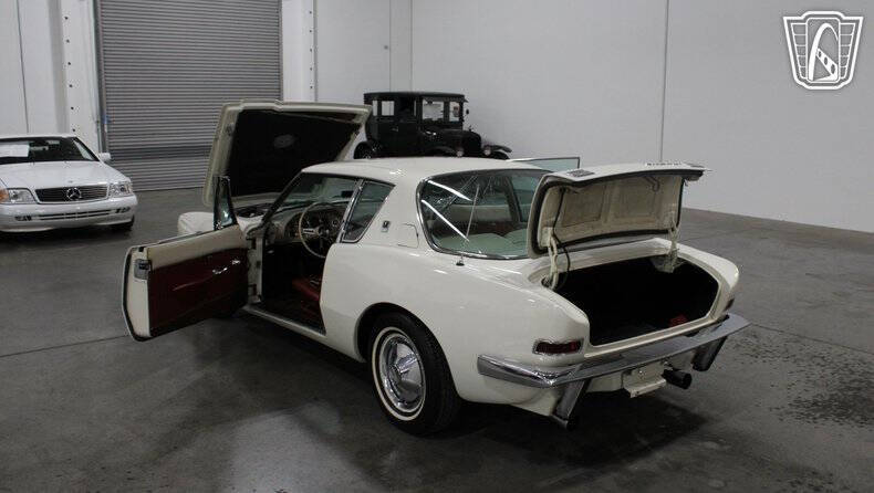 1964 Studebaker Avanti