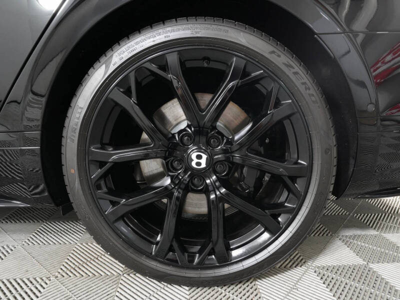 2025 Bentley Flying Spur