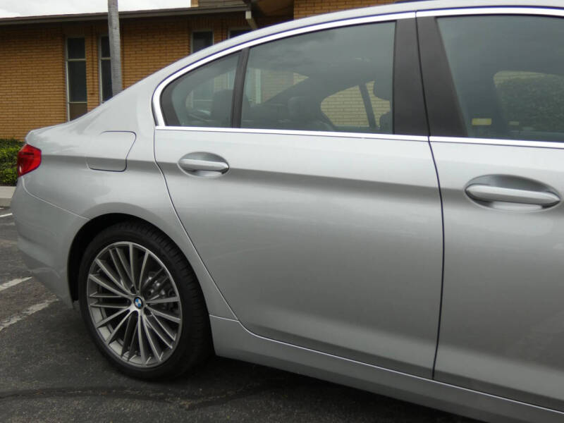 2019 BMW 5 Series 530i