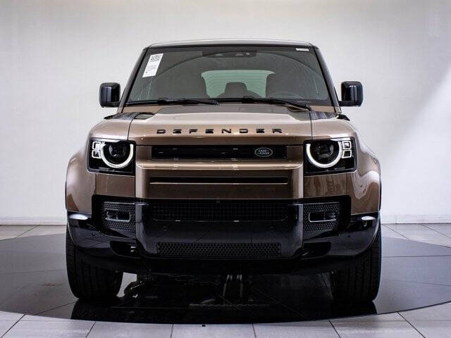 2025 Land Rover Defender 110 P500 X-Dynamic SE