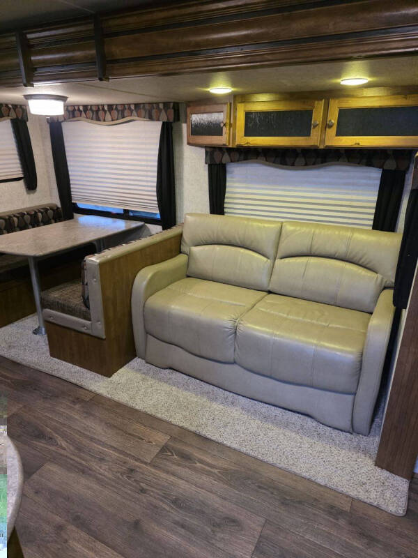 2015 Keystone RV Sprinter Campfire 26RB