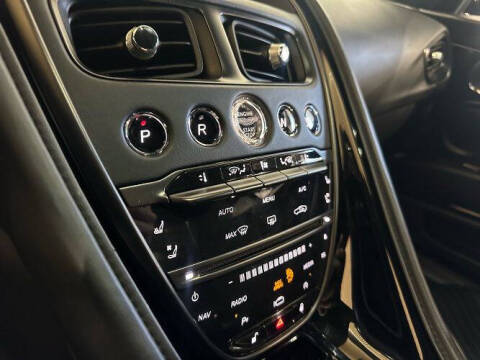 2017 Aston Martin DB11