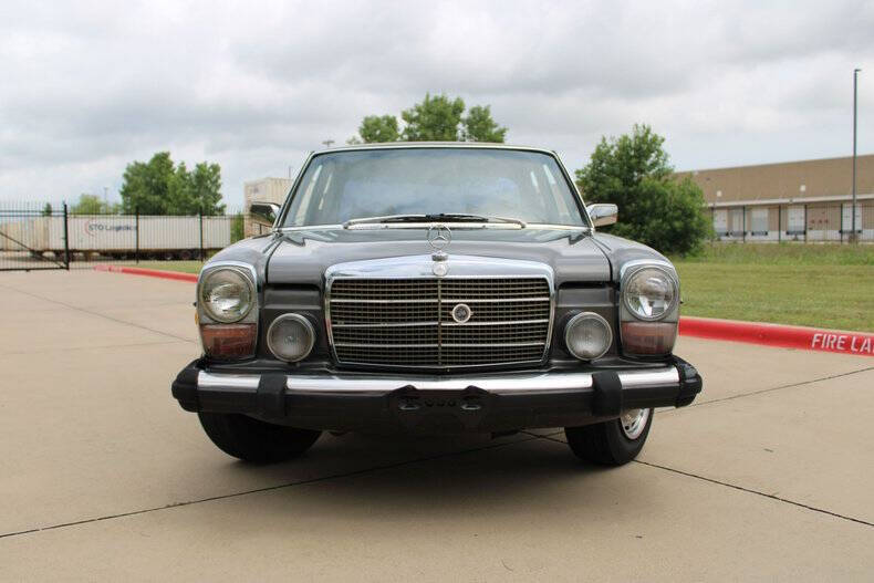 1976 Mercedes-Benz 300-Class