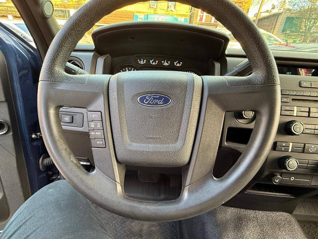 2012 Ford F-150 XLT 4x4 2dr Regular Cab Styleside 6.5 ft. SB - Blue exterior view 16