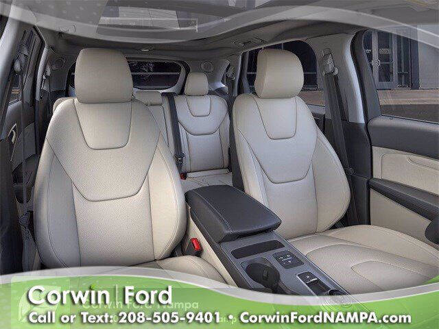 2021 Ford Edge Titanium