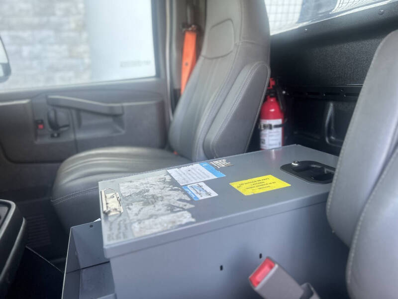 2017 Chevrolet Express 2500