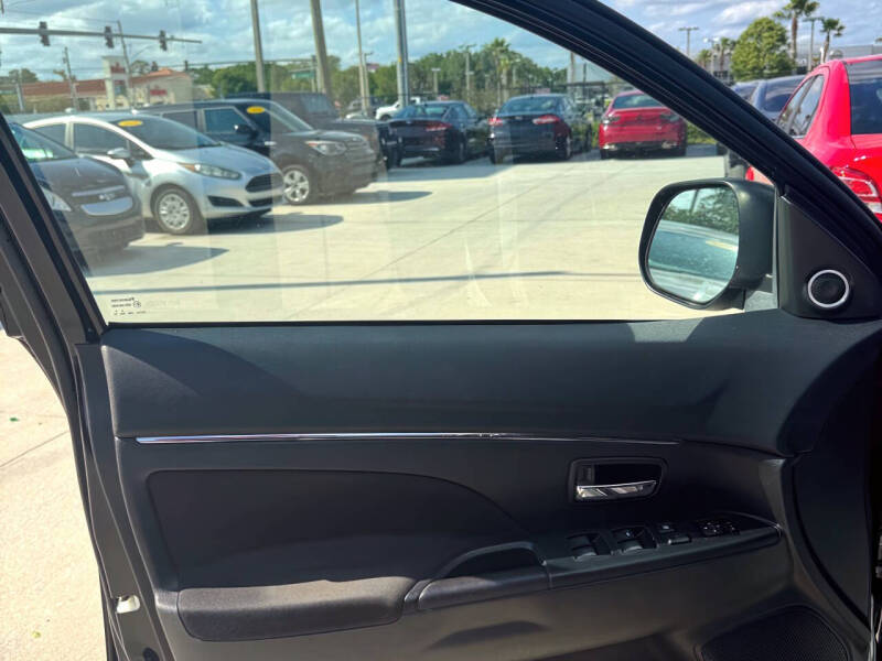 2013 Mitsubishi Outlander Sport SE