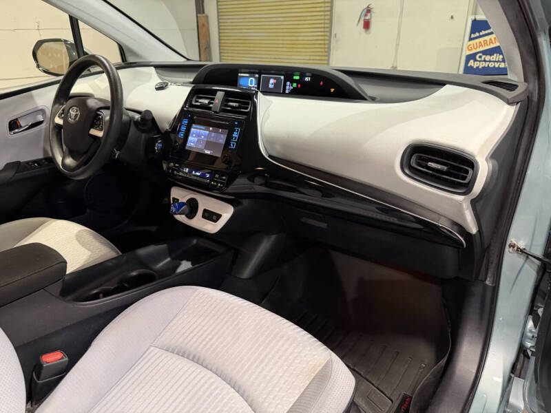 2016 Toyota Prius Two Eco