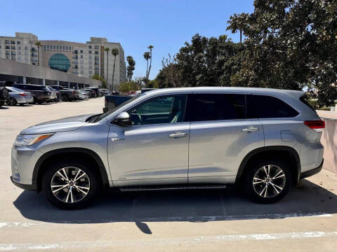 2018 Toyota Highlander Hybrid LE