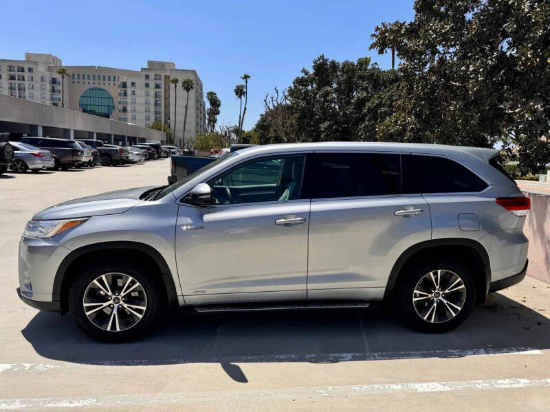 2018 Toyota Highlander Hybrid LE