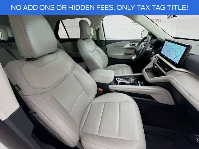 2025 Ford Explorer Active