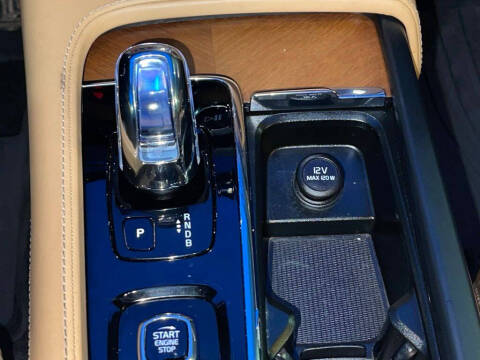 2018 Volvo XC90 T8 eAWD Inscription