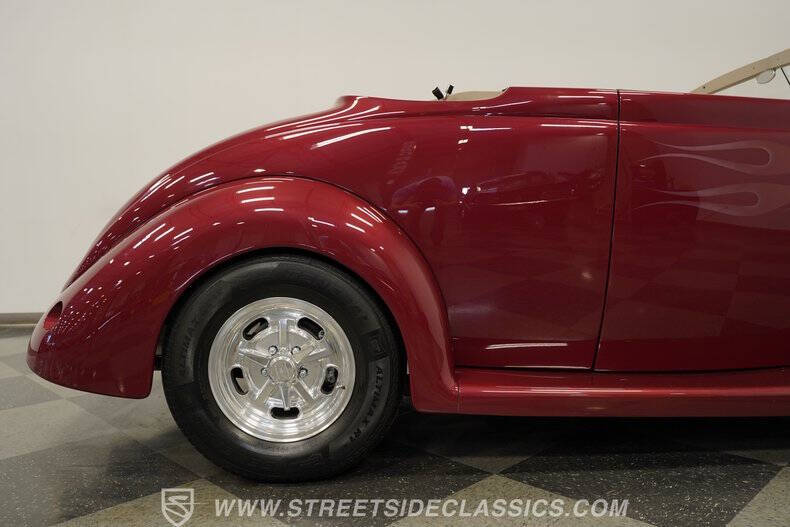1937 Ford Cabriolet
