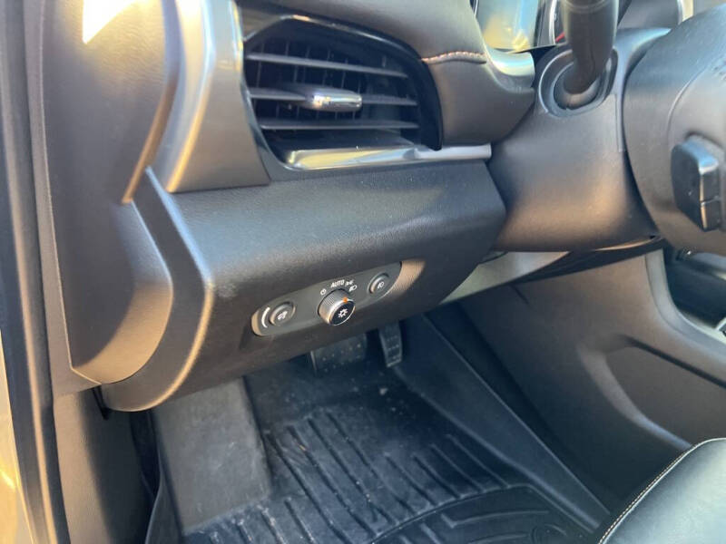 2019 Chevrolet Traverse LT Leather