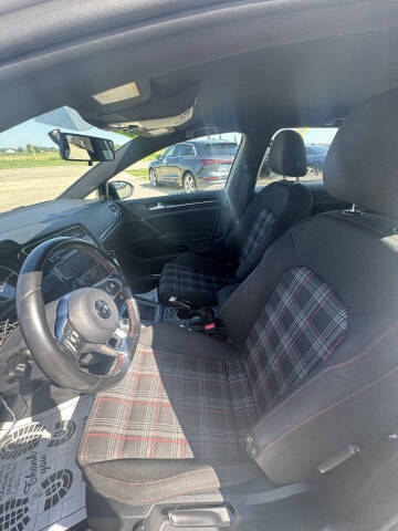 2017 Volkswagen Golf GTI SE