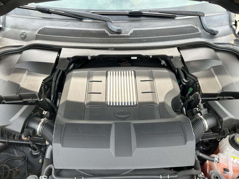 2016 Land Rover LR4 HSE LUX