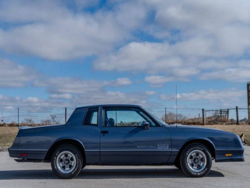 1984 Chevrolet Monte Carlo's photo