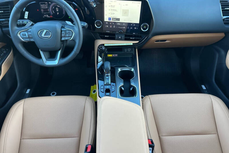 2026 Lexus NX 350h Premium