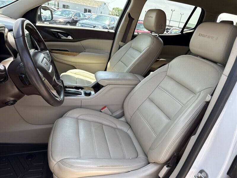 2017 GMC Acadia Denali