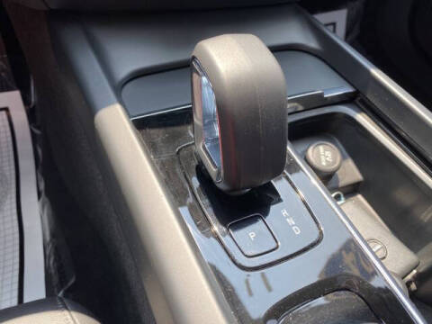 2024 Volvo S60 B5 Core Dark Theme